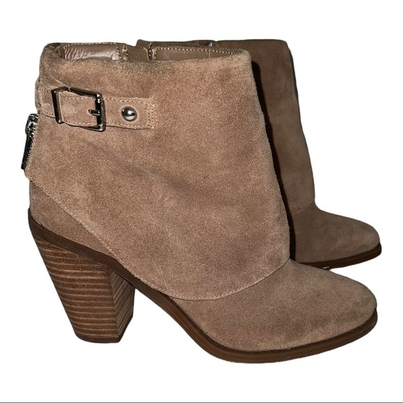 Jessica Simpson Cassley Brown Ankle Boots - Picture 2 of 12